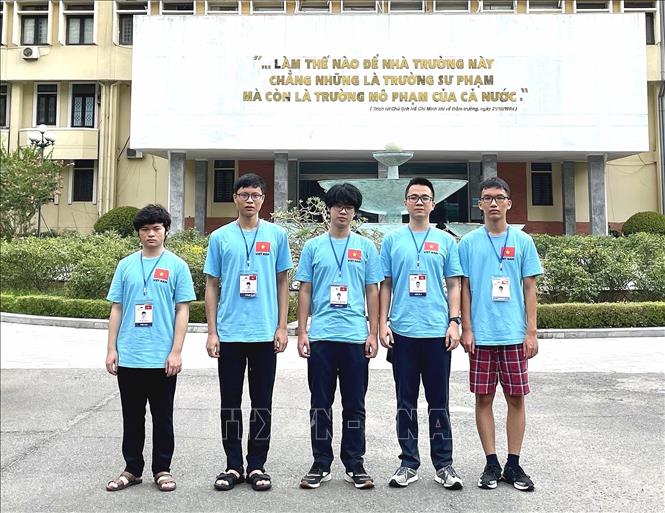 Le Vietnam brille aux Olympiades internationales de physique et de biologie